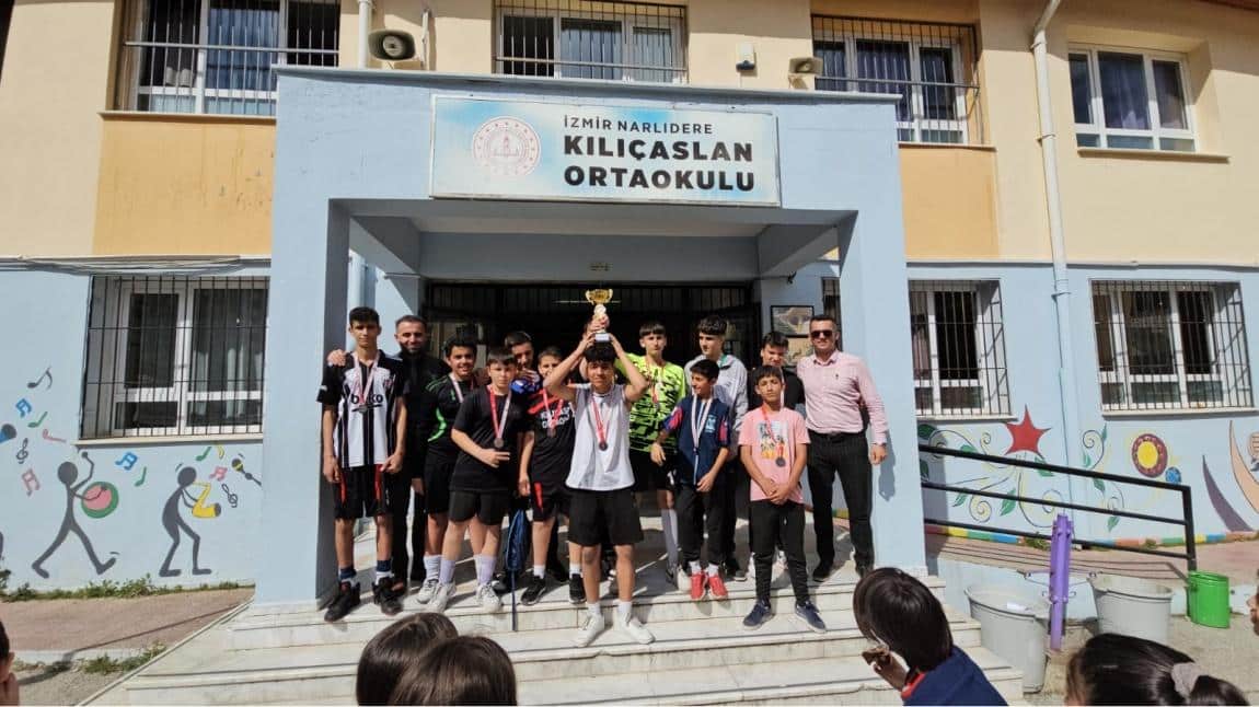 Okulumuz Yıldızlar Futbol Takımı İlçe 2. oldu